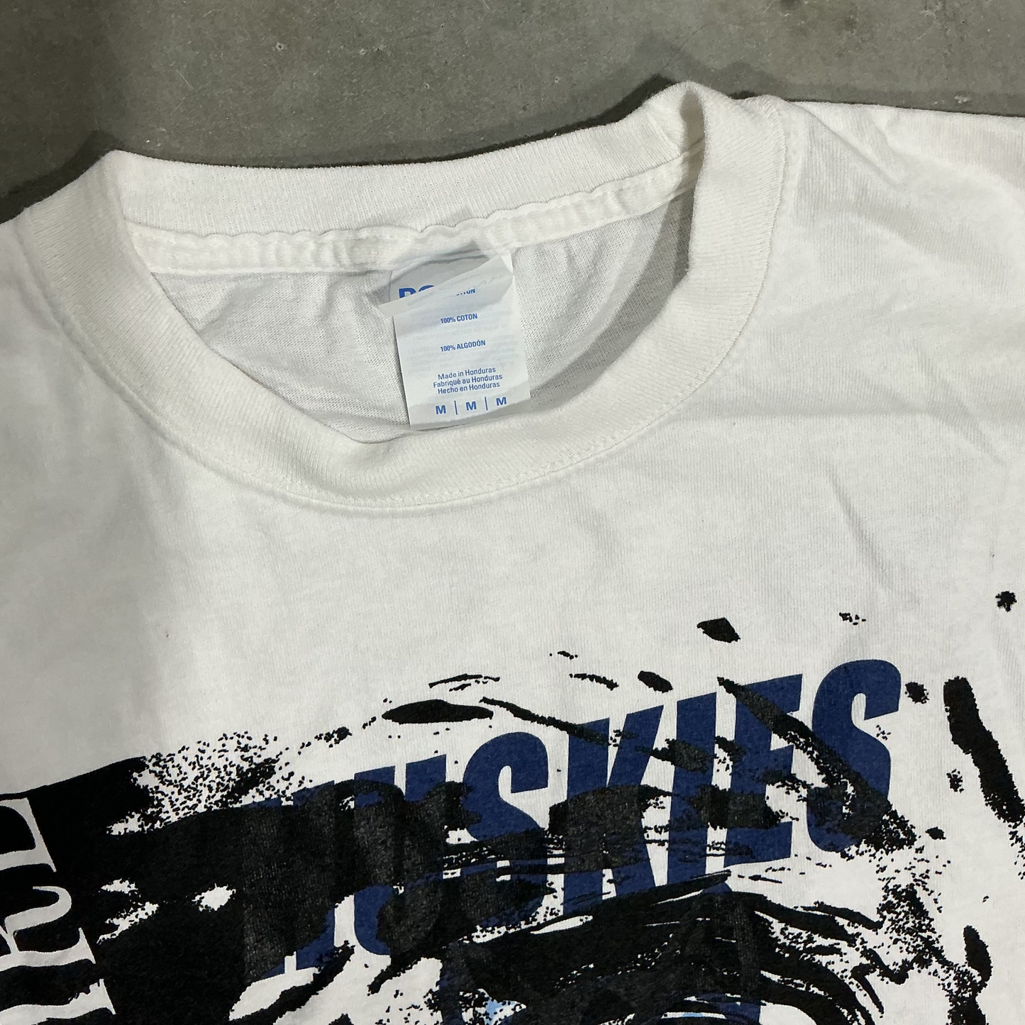 Medium "Huskies" Cyclone Tee